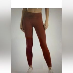 Vuori Women's Red Leggings